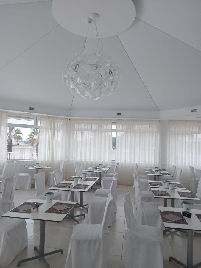 Hotel Lafayette Джовинаццо Экстерьер фото