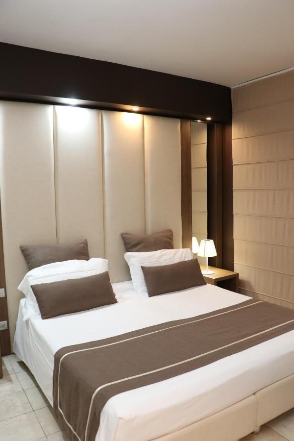 Hotel Lafayette Джовинаццо Экстерьер фото